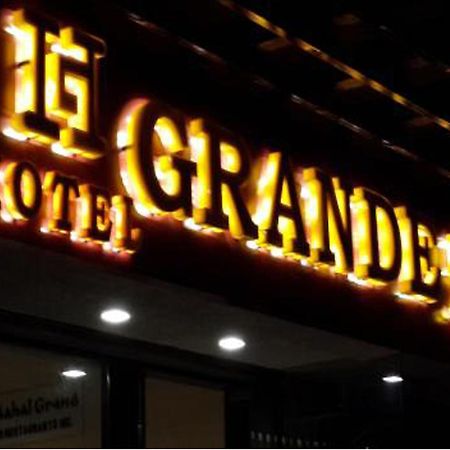 Hotel Grande 51 Nova Bombaim Exterior foto